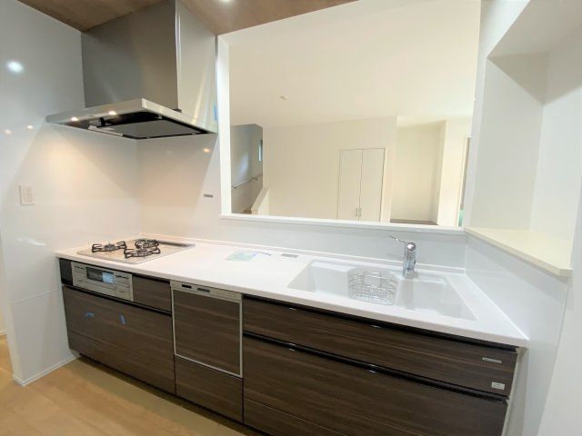 【キッチン】 | 福岡市西区野方４丁目 7号地 | キッチンにも床暖房があるのでお料理中も足元が冷えず快適に過ごせます