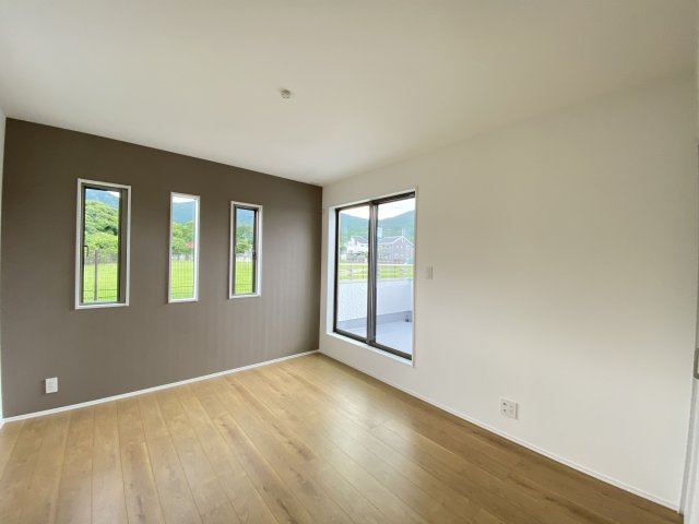 【洋室】 | 福岡市西区野方４丁目 7号地 | 洋室は2階にあり居住スペースが共用スペースとはっきり分かれているので使い勝手が良いです