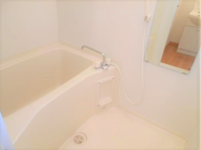 【浴室】 | レクルスコート B棟 | ゆったり過ごせるお風呂です