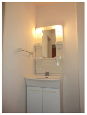 【洗面所】 | レクルスコート B棟 | コンパクトで使いやすい洗面所