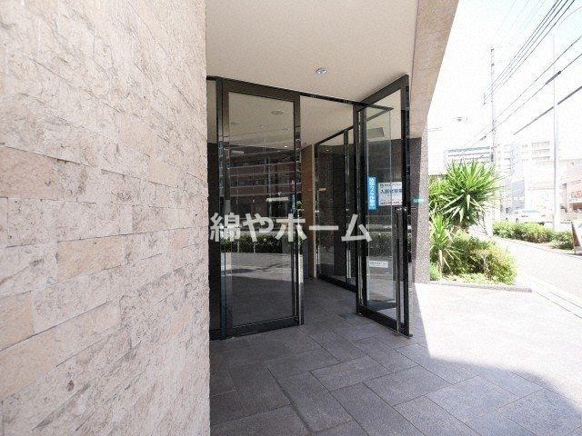 Ｓ－ＲＥＳＩＤＥＮＣＥ緑橋Ｓｅｒｉｏのエントランス|落ち着いたエントランスです