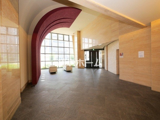 Ｓ－ＲＥＳＩＤＥＮＣＥ緑橋Ｓｅｒｉｏのロビー|清潔なロビーです