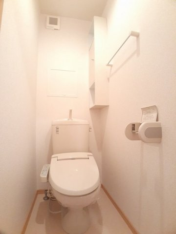 クレードルのトイレ|落ち着いたトイレです