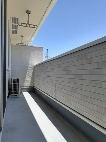 クレードルのバルコニー|お洗濯にも便利なバルコニー付き