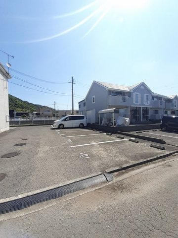 オーブリーメイプル楓の駐車場|駐車場に車を止められます