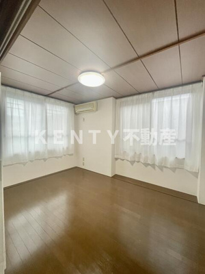 【居間・リビング】 | ハイツリベルテ | おしゃれな居間です