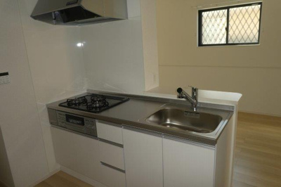 【キッチン】 | リジョイス井尻野B | ３口ガスコンロ付システムキッチン