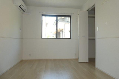 【寝室】 | リジョイス井尻野B | 洋室