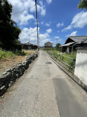 中村3丁目2区画の前面道路含む現地写真