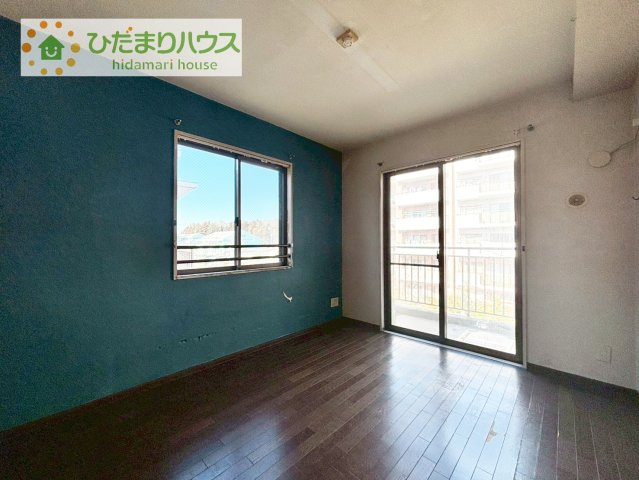 【寝室】 | ウッドパーク四季の丘ウエスト | ゆとりのある主寝室！ご家族全員で寝れちゃいます♪