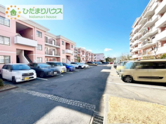 【駐車場】 | ウッドパーク四季の丘ウエスト | 駐車場空きあり♪来客時も使える来客用駐車場もございます♪