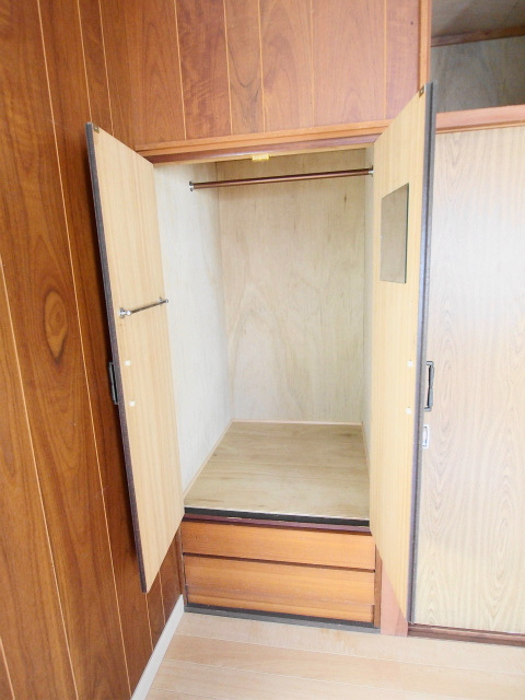 広島市安芸区畑賀１丁目の一戸建ての収納