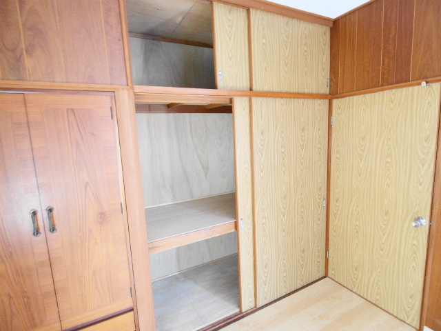 広島市安芸区畑賀１丁目の一戸建ての収納