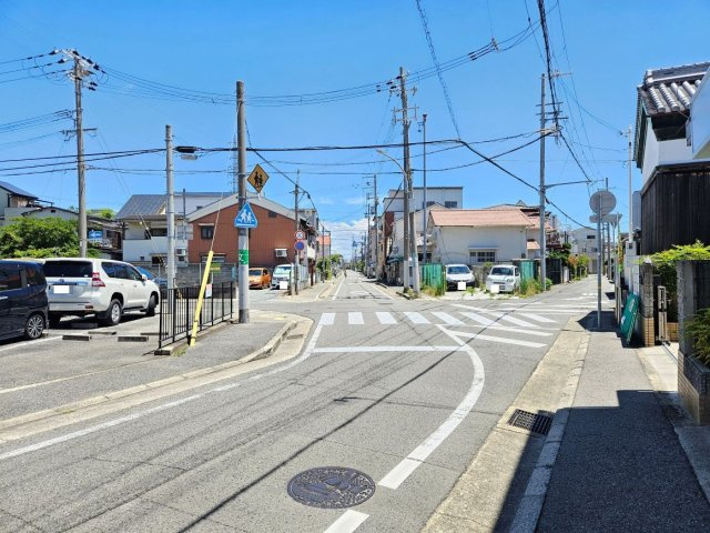 【前面道路含む現地写真】の画像
