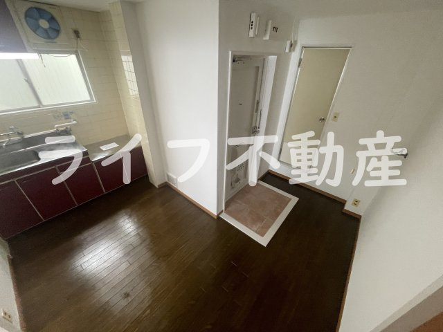 大宝レッドマンションの玄関