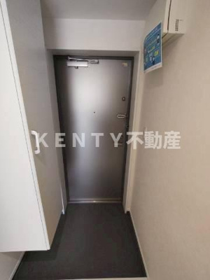 【玄関】 | ルーム馬込 | 収納もある玄関です