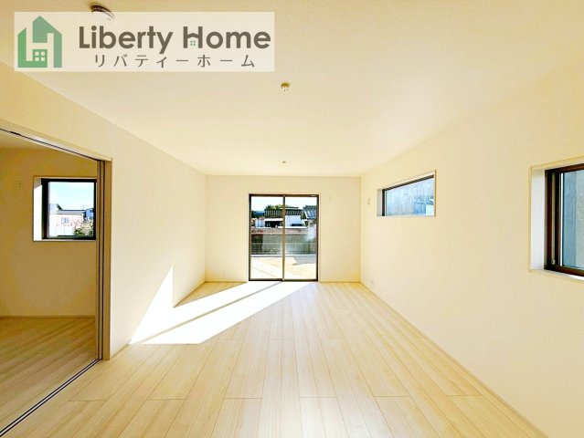 第1常総市東野原　新築戸建　3号棟の前面道路含む現地写真