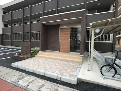 【エントランス】 | サン・メゾン小山中央