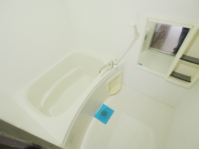 フォブール本町の浴室