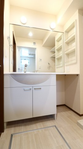 アウグーリオカーサの洗面所