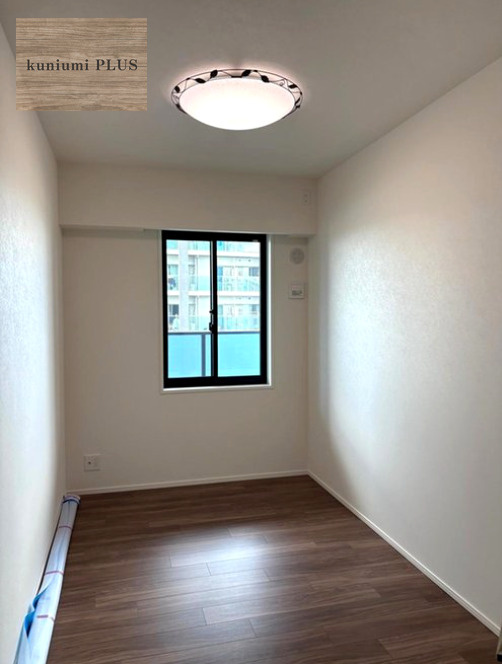 メトライズタワー大阪上本町の洋室