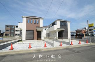 【前面道路含む現地写真】 | 宅地建物取引士による不動産のご説明・現地のご案内、住宅金融普及協会住宅ローンアドバイザーが住宅ローンのアドバイスから融資実行までのお手伝いをしっかりサポートします♪