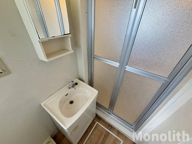 ビレッジハウス葛ノ葉6号棟の洗面所