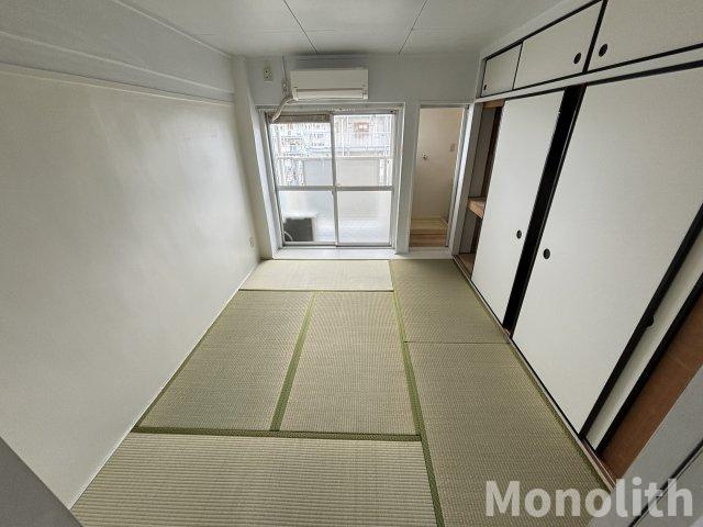 ビレッジハウス葛ノ葉6号棟の和室