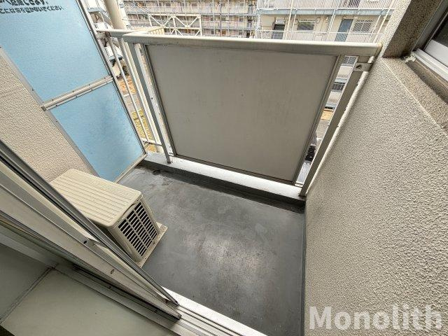 ビレッジハウス葛ノ葉6号棟のバルコニー