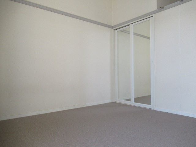 明石市魚住町西岡のアパートの居間・リビング