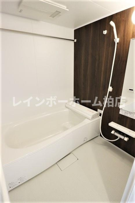 プレジール南柏の浴室