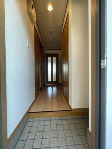 アロッジオ尾ノ上の玄関