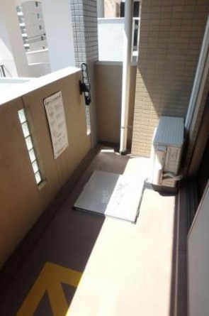 【バルコニー】