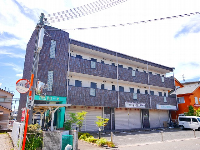 フォレストヒルズ一条の外観