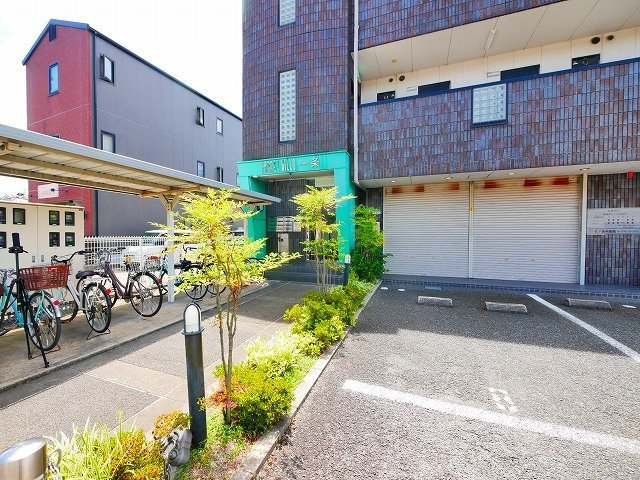 フォレストヒルズ一条のその他