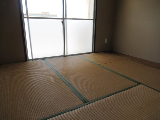 垂水上高丸住宅Ｃ棟の和室|和室、ちょっとしたくつろぎスペースにいかがでしょうか