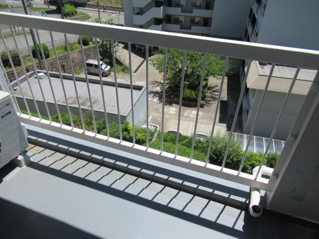 垂水上高丸住宅Ｃ棟のバルコニー|落ち着いた時間を過ごせるバルコニーです