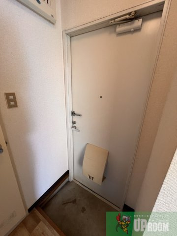 サンシャイン90の玄関