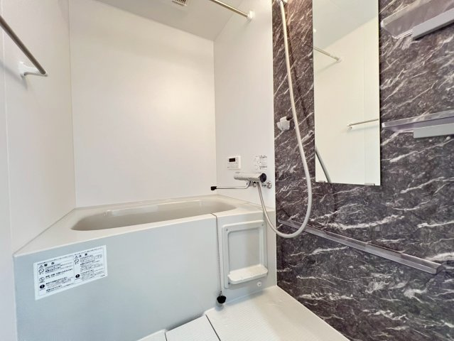 クリエオーレ原町の浴室