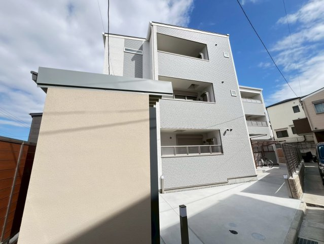 クリエオーレ原町の外観