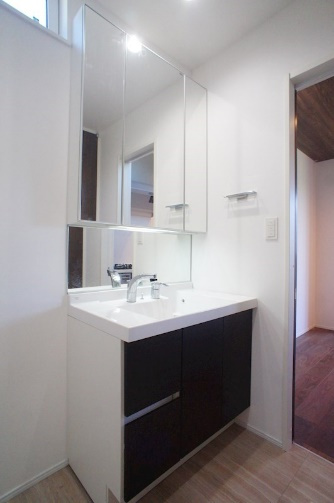 大室３丁目戸建の独立洗面台