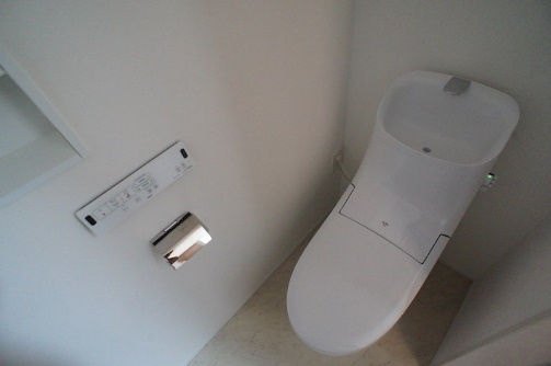 大室３丁目戸建のトイレ