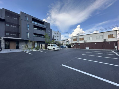 【駐車場】 | グランシェイド二番町