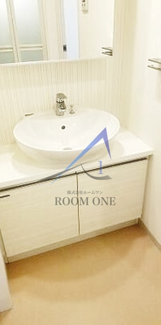 クレイシア菊川の洗面所|独立洗面台です。