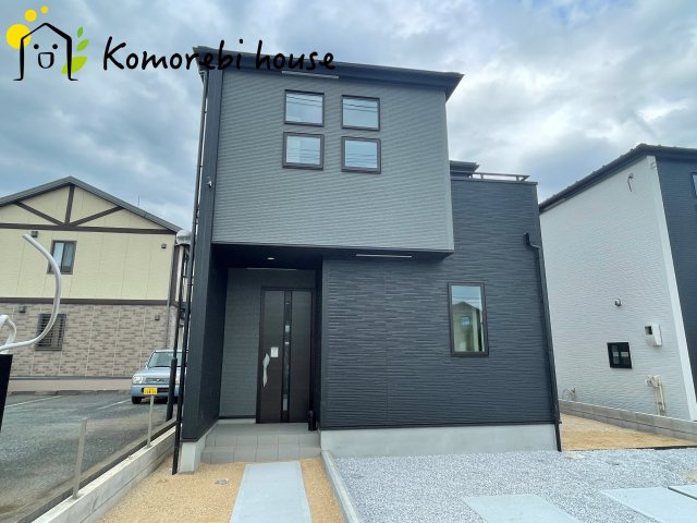 桶川市上日出谷南　3期　新築一戸建て　グラファーレ　01