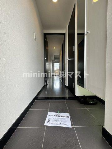 アルグラッド福島EASTの玄関