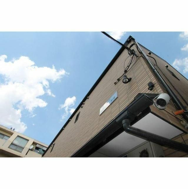 ピアッツァ新宿の外観