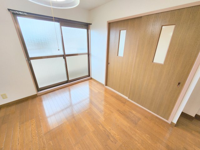 サニーコート菜畑の居間・リビング