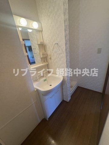 クラスティーナの独立洗面台