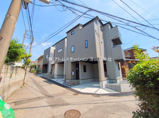 【前面道路含む現地写真】